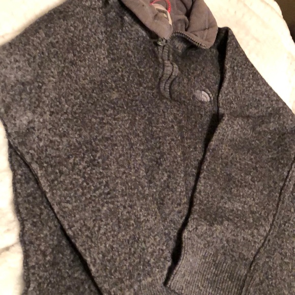 Grey north face jacket - Picture 3 of 4